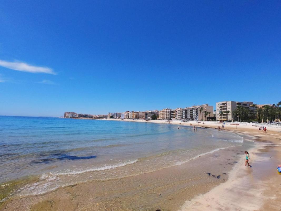 100 Mt Playa De Los Locos Torrevieja Buitenkant foto